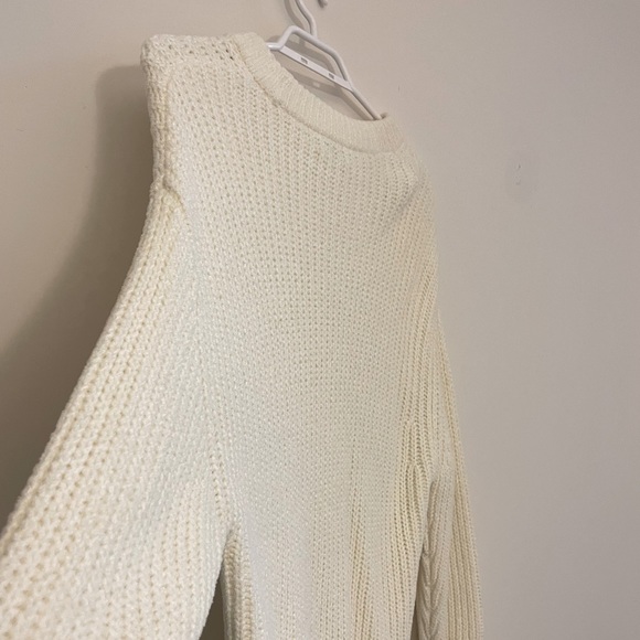Wilfred Aritzia Cream White Sweater - Picture 3 of 4